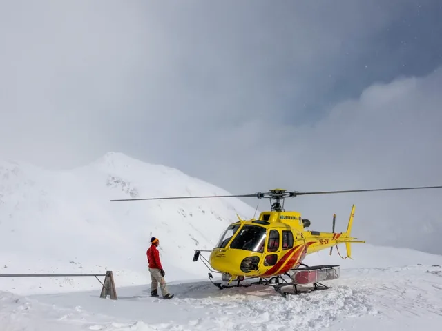 Group Joining vs Private Helicopter Tour in Nepal: Which to Choose